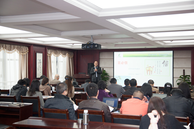 ���G�޾�Ӣ����̽ӑ���A�ڈ�(zh��)�С���